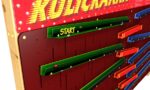Ballspiel für zwei Spieler in einem Ständer mit Brettern Ballspiel für zwei Spieler in einem Ständer mit Brettern – Bild 4